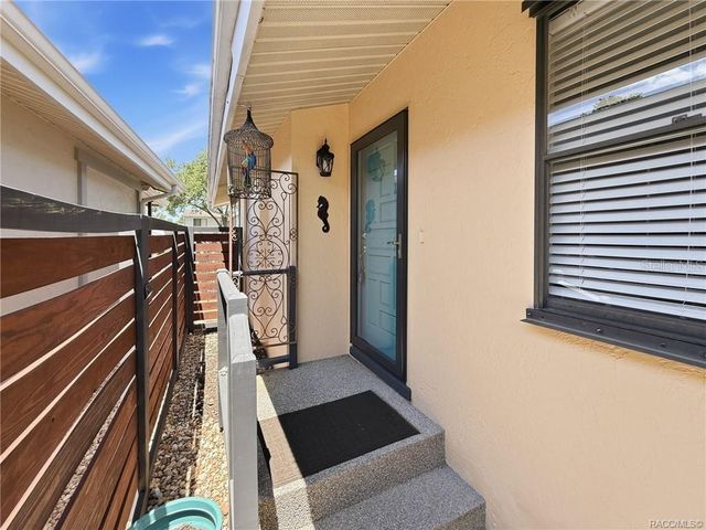 5198 S RIVERVIEW CIRCLE, Homosassa, FL 34448