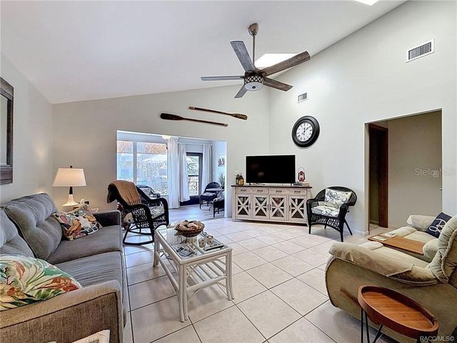 5198 S RIVERVIEW CIRCLE, Homosassa, FL 34448