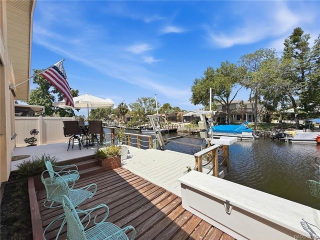 5198 S RIVERVIEW CIRCLE, Homosassa, FL 34448