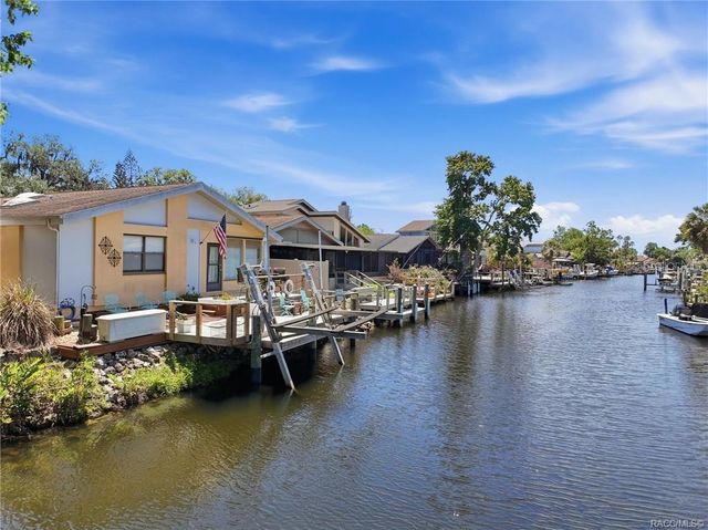 5198 S RIVERVIEW CIRCLE, Homosassa, FL 34448