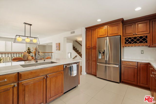 4914 Mcconnell Avenue, Los Angeles, CA 90066