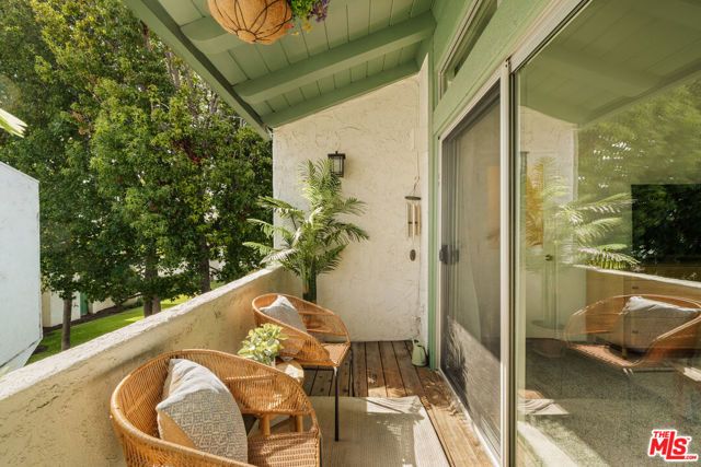 4914 Mcconnell Avenue, Los Angeles, CA 90066