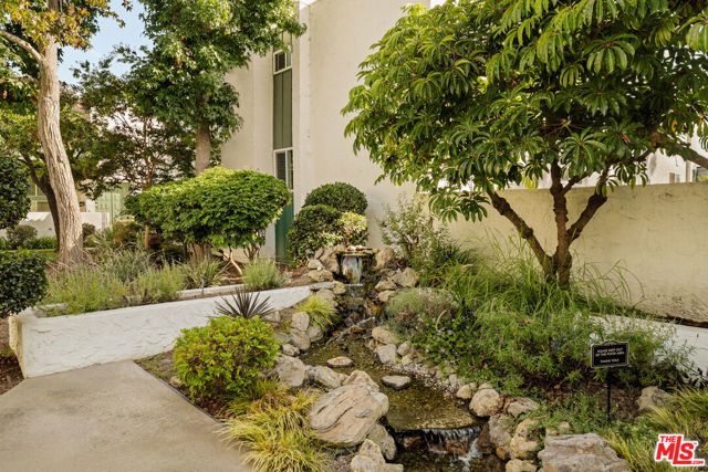 4914 Mcconnell Avenue, Los Angeles, CA 90066