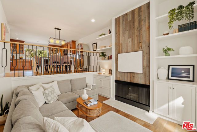 4914 Mcconnell Avenue, Los Angeles, CA 90066