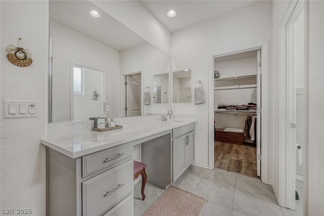 10594 Skye Arroyo Avenue, Las Vegas, NV 89166