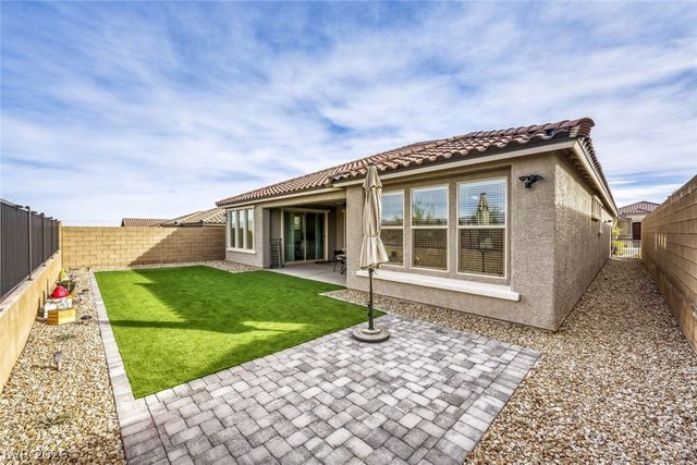 10594 Skye Arroyo Avenue, Las Vegas, NV 89166