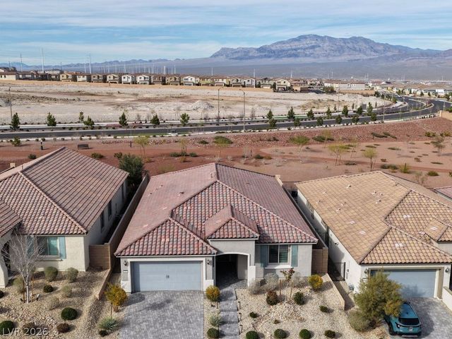 10594 Skye Arroyo Avenue, Las Vegas, NV 89166