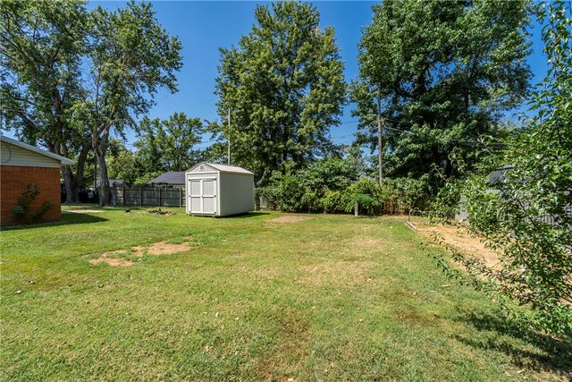 840 Eastgate Street, Siloam Springs, AR 72761