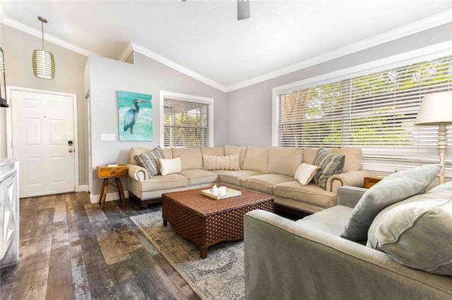 815 FLORIDA AVENUE, Palm Harbor, FL 34683