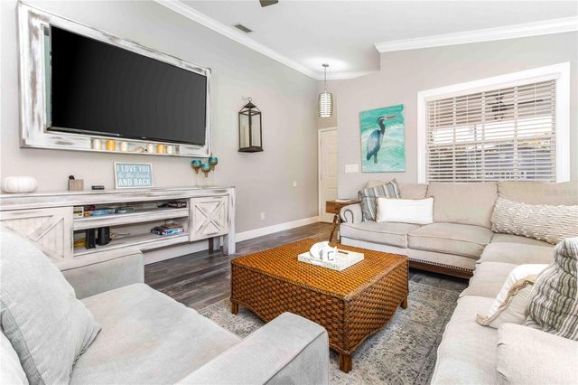 815 FLORIDA AVENUE, Palm Harbor, FL 34683