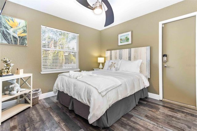 815 FLORIDA AVENUE, Palm Harbor, FL 34683