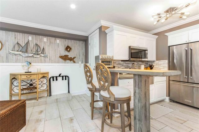 815 FLORIDA AVENUE, Palm Harbor, FL 34683