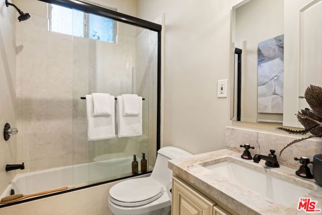 1566 Chickasaw Avenue, Los Angeles, CA 90041