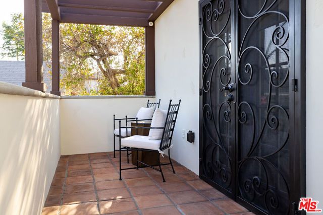 1566 Chickasaw Avenue, Los Angeles, CA 90041