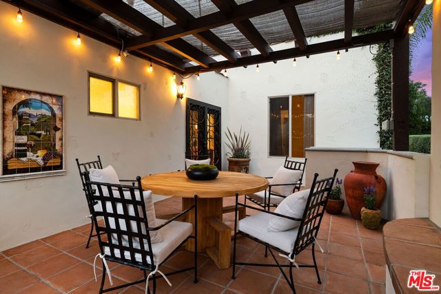 1566 Chickasaw Avenue, Los Angeles, CA 90041