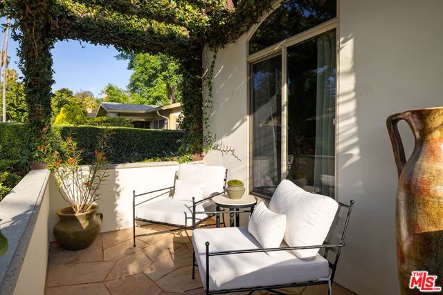 1566 Chickasaw Avenue, Los Angeles, CA 90041