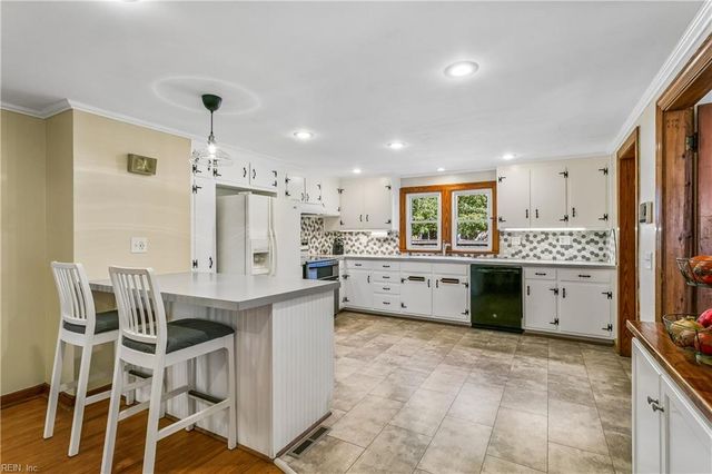 12784 Nettles DR, Newport News, VA 23606