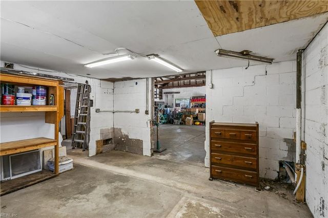 12784 Nettles DR, Newport News, VA 23606