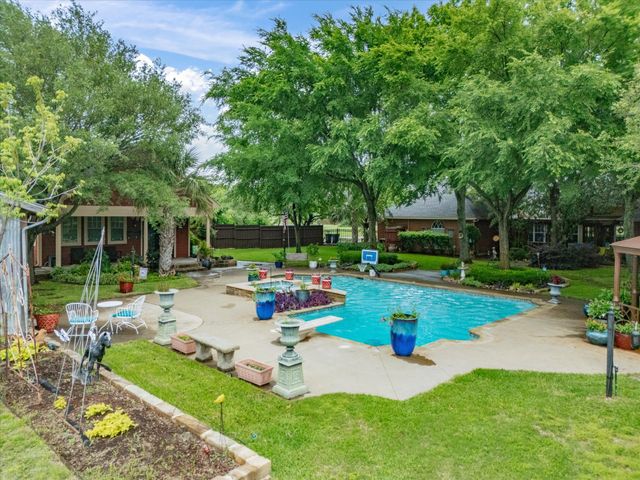 210 Martinek, Palmer, TX 75152
