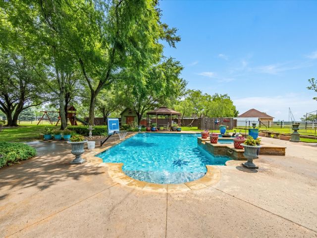 210 Martinek, Palmer, TX 75152