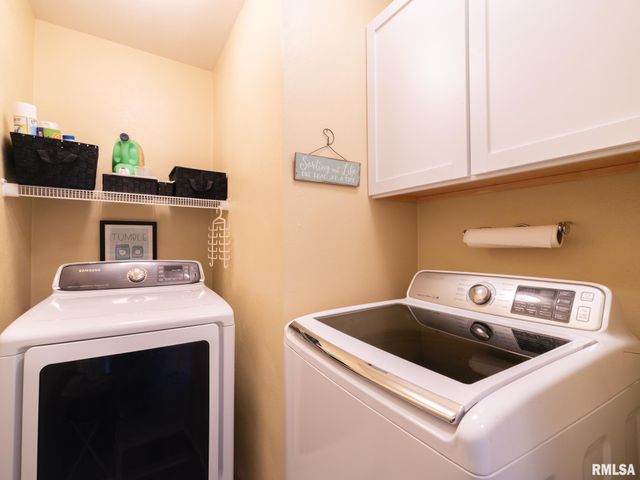 1404 HARDT Court, Pekin, IL 61554