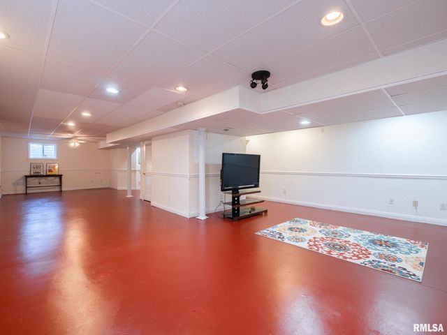 1404 HARDT Court, Pekin, IL 61554