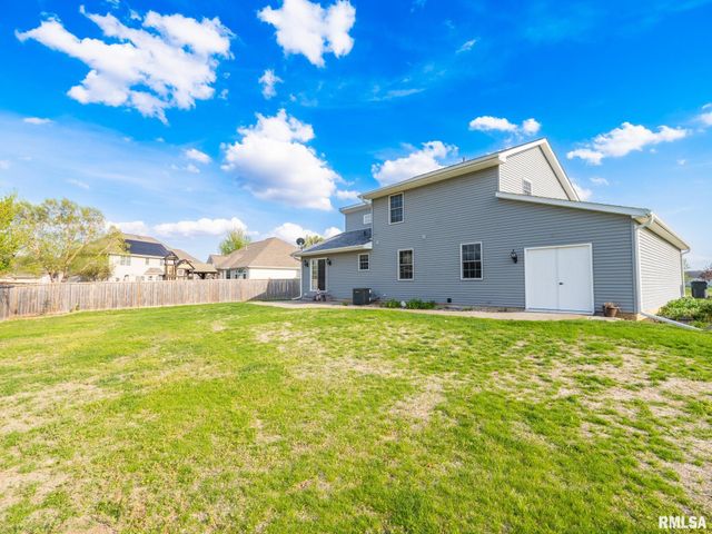 1404 HARDT Court, Pekin, IL 61554