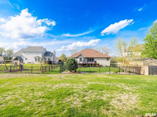 1404 HARDT Court, Pekin, IL 61554