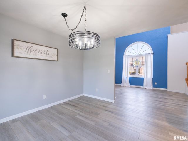 1404 HARDT Court, Pekin, IL 61554