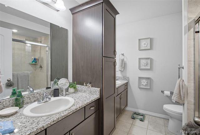 45678 Aragon Lane, Canton, MI 48187