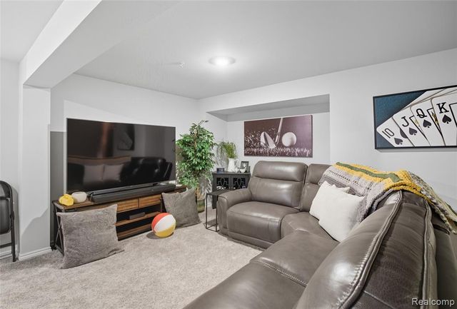 45678 Aragon Lane, Canton, MI 48187