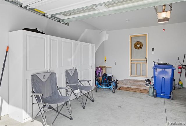 45678 Aragon Lane, Canton, MI 48187