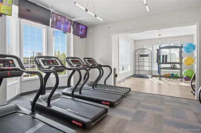 45678 Aragon Lane, Canton, MI 48187