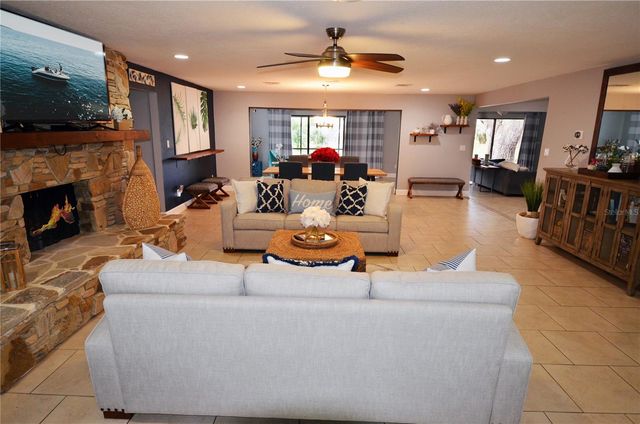 3272 MAJESTIC OAK DRIVE, St Cloud, FL 34771