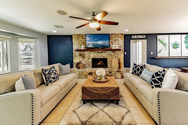 3272 MAJESTIC OAK DRIVE, St Cloud, FL 34771