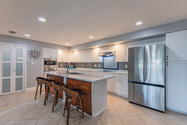 3272 MAJESTIC OAK DRIVE, St Cloud, FL 34771