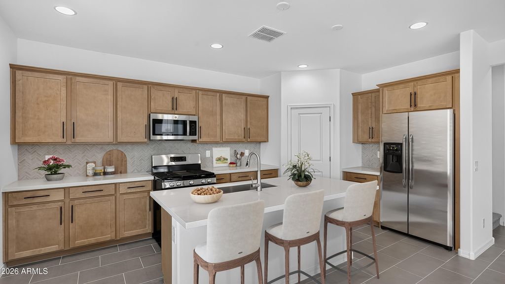 25342 N 165TH Lane, Surprise, AZ 85387 — photo 2
