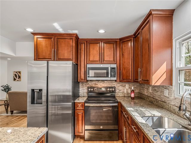 2002 Castle Glen Ct, Chesterfield, VA 23236