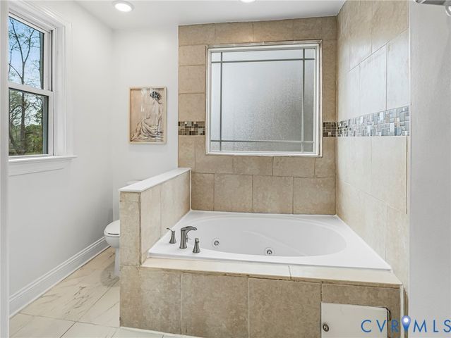 2002 Castle Glen Ct, Chesterfield, VA 23236