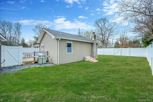 153 Canal Road, Port Jefferson, NY 11776