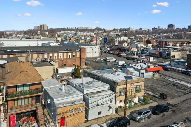 2008 41ST ST, North Bergen, NJ 07047