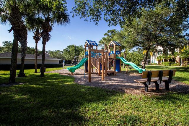 7405 VISTA WAY 203, Bradenton, FL 34202