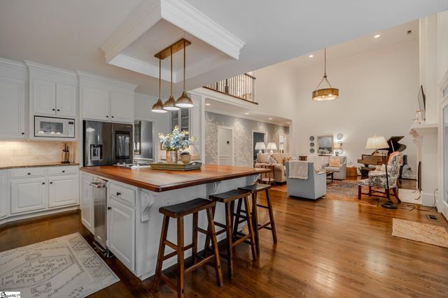 6 Chipping Court, Greenville, SC 29607