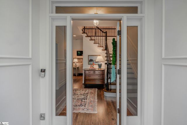 6 Chipping Court, Greenville, SC 29607