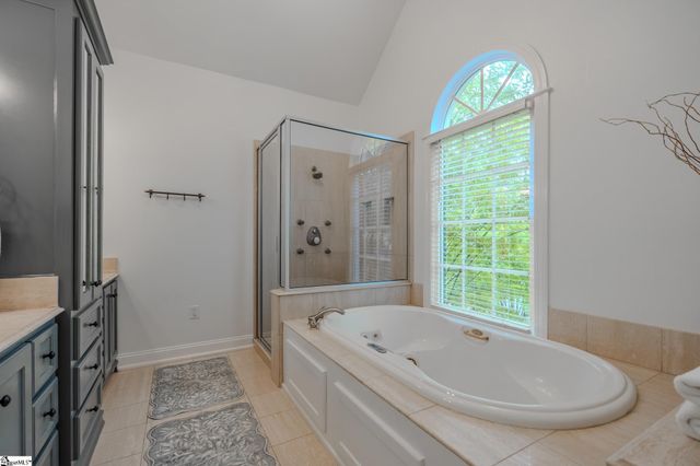 6 Chipping Court, Greenville, SC 29607
