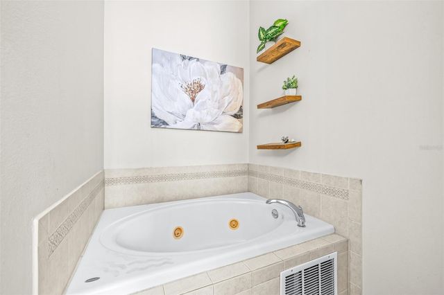 5029 BETTY STREET N, St Petersburg, FL 33709