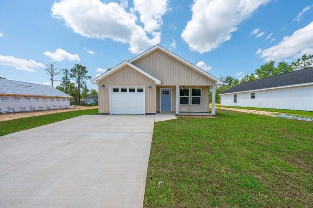 5428 Bayleaf Drive, Crestview, FL 32539