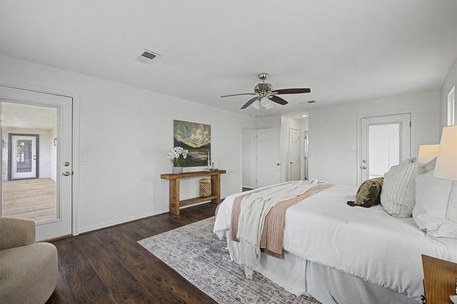 8902 Teichman Road, Galveston, TX 77554