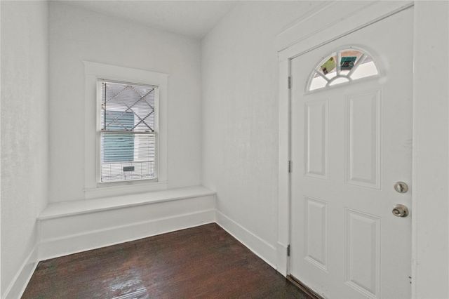 2006 31st Street, Galveston, TX 77550