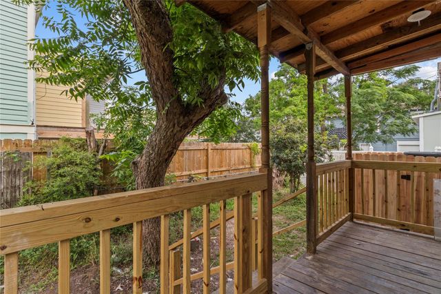 2006 31st Street, Galveston, TX 77550